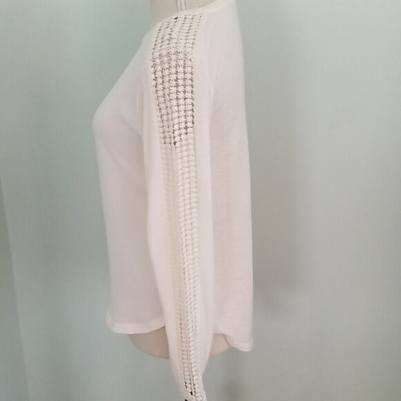 Ann Taylor Loft Crocheted long sleeve Top, SP - Picture 3 of 8